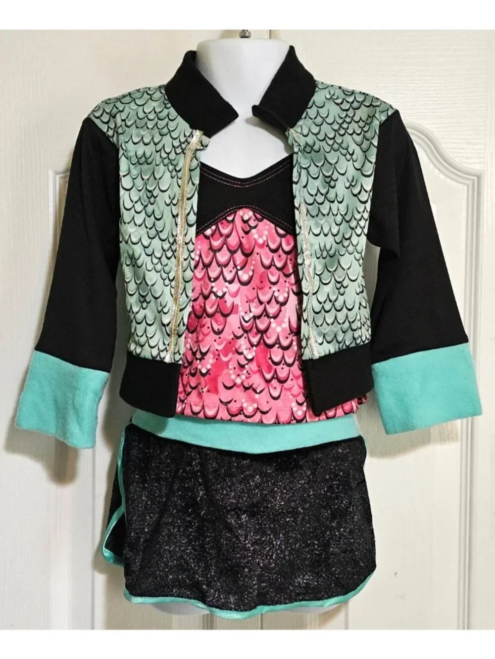 Monster High Blue Lagoona Costume Girl 4-6 Wig Jacket Fins Halloween Kids Rubies